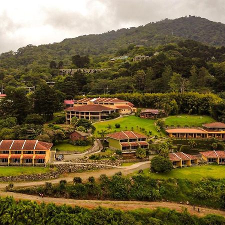 Hotel Montana Monteverde ภายนอก รูปภาพ