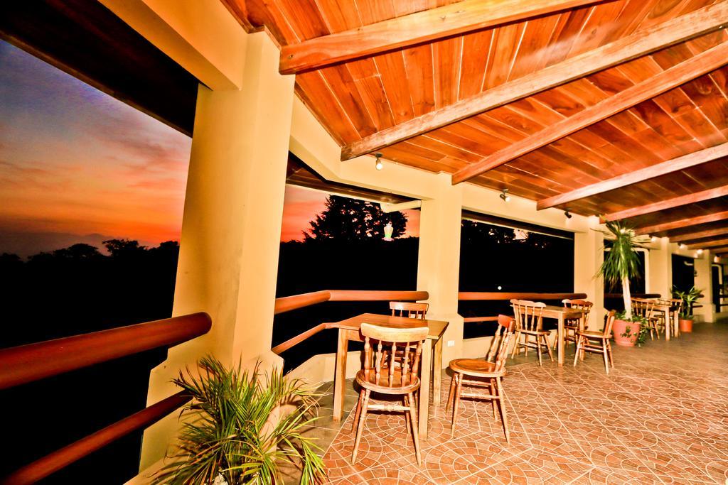 Hotel Montana Monteverde ภายนอก รูปภาพ