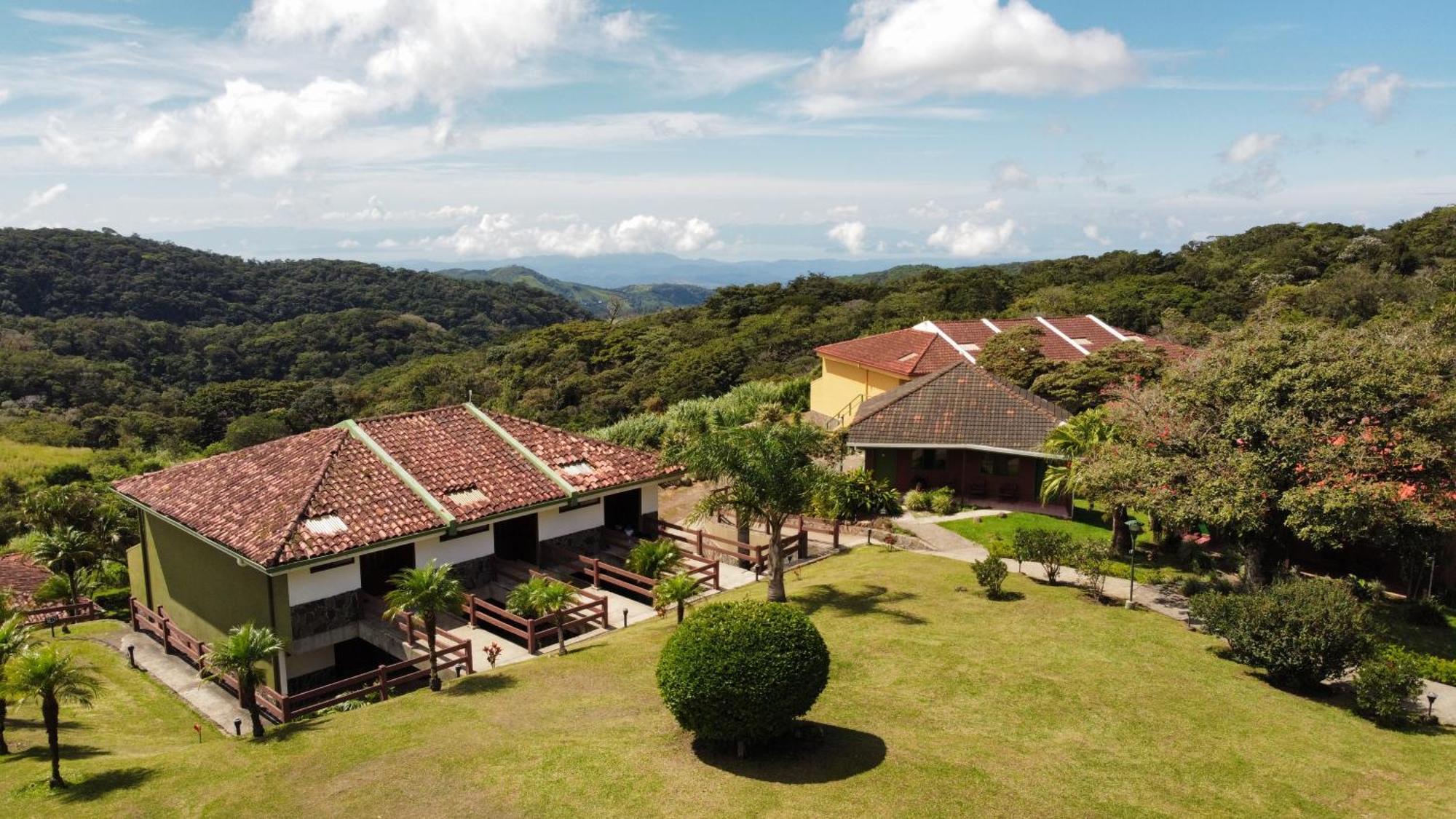 Hotel Montana Monteverde ภายนอก รูปภาพ