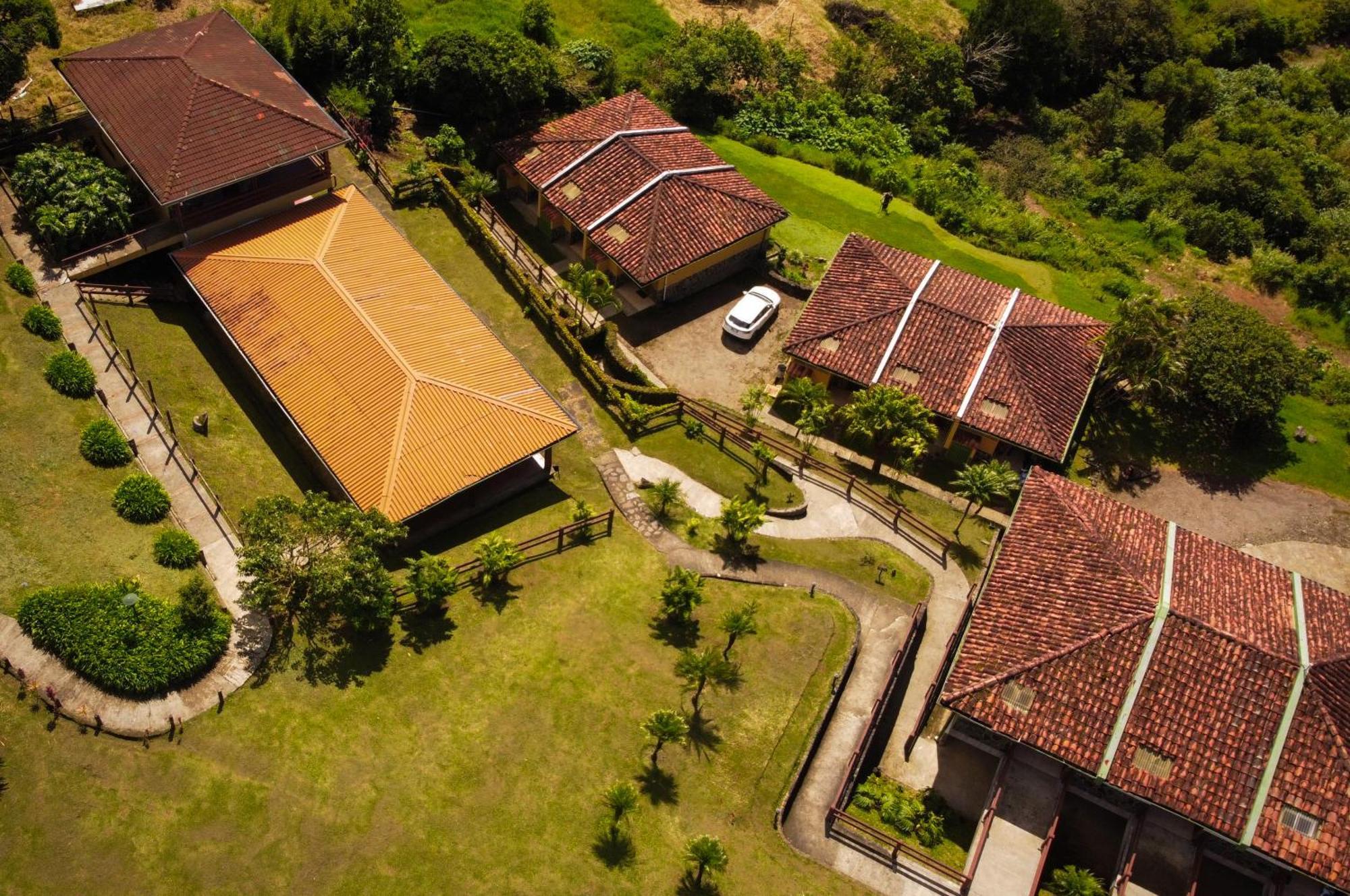 Hotel Montana Monteverde ภายนอก รูปภาพ