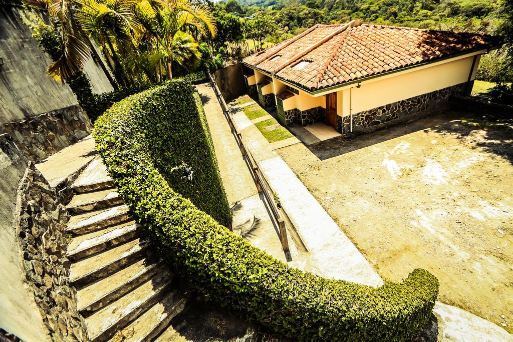 Hotel Montana Monteverde ภายนอก รูปภาพ
